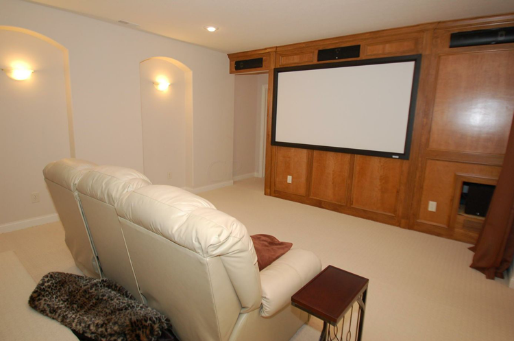 Homes in Dublin Oh Movie Theater